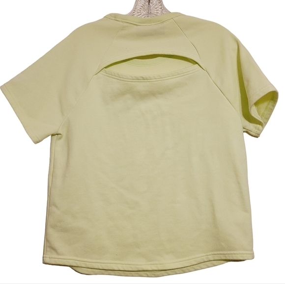 Under Armour | Women's Neon Yellow Short Sleeve Sweatershirt (Size Medium) - Picture 11 of 11